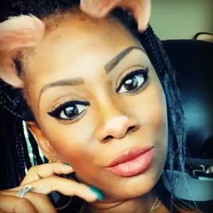 Meet your Posher, Leanna